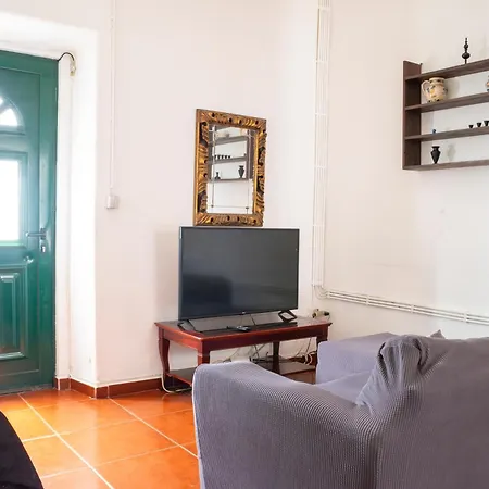 Front House Lisboa