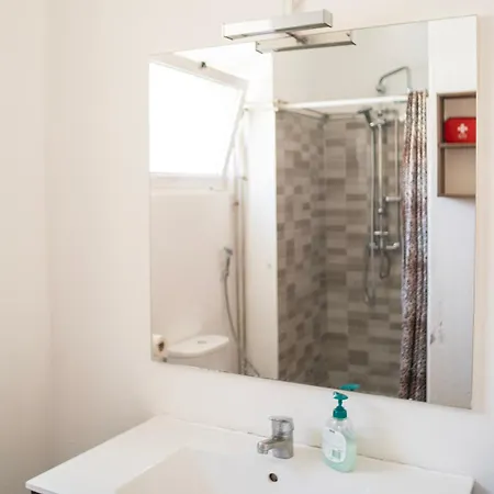 Front House ליסבון