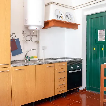 Front House Appartamento Lisbona